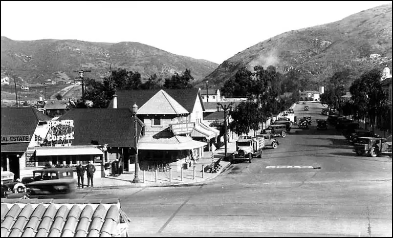Laguna Beach-circa 1928-Northeast corner of PCH and Forest Ave.